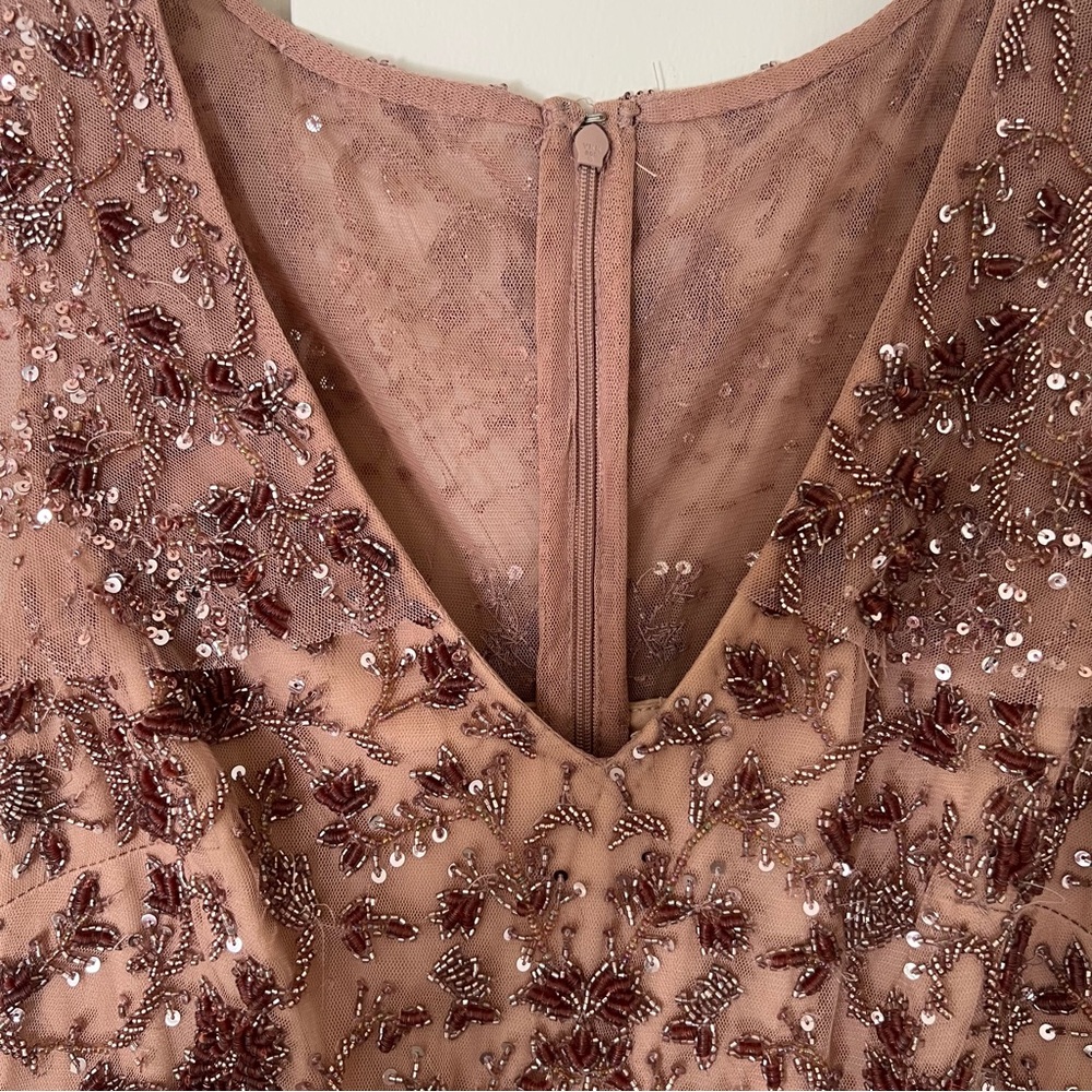 Adrianna Papell Gown - Picture 4 of 12